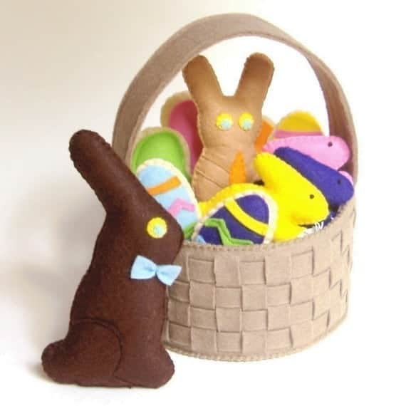 DIY felt Easter basket sewing pattern including an adorable chocolate Easter bunny
