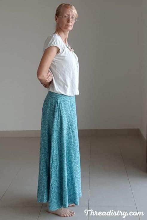 The Artiest maxi skirt sewing pattern for women has a fitted waist due to the panels and invisible zipper.