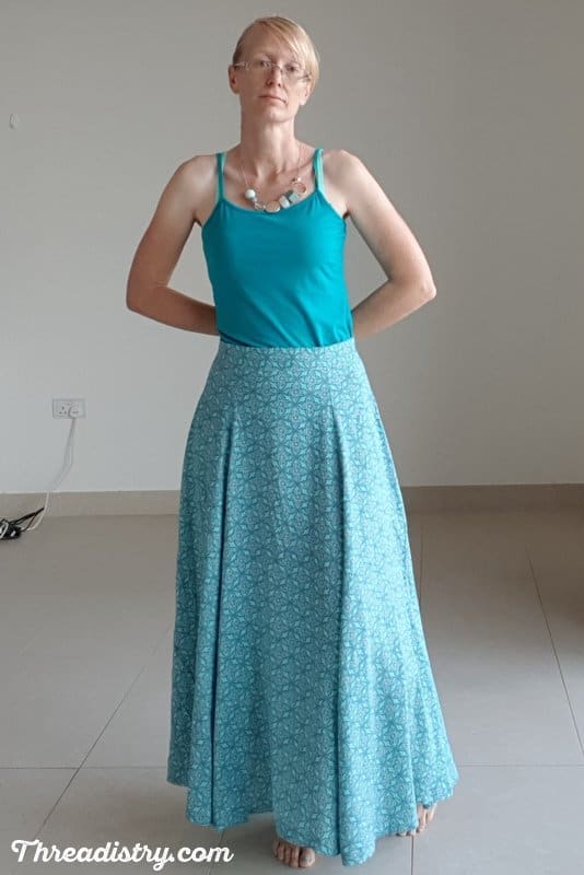 Artiest Skirt sewing pattern review, pattern by the Eli Monster. Maxi skirt made by Threadistry