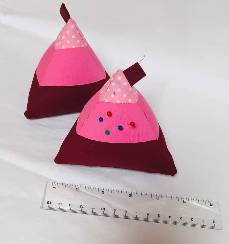 Tri colour pyramid pattern weights