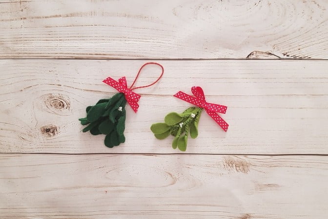 Felt mistletoe ornament and hairclip