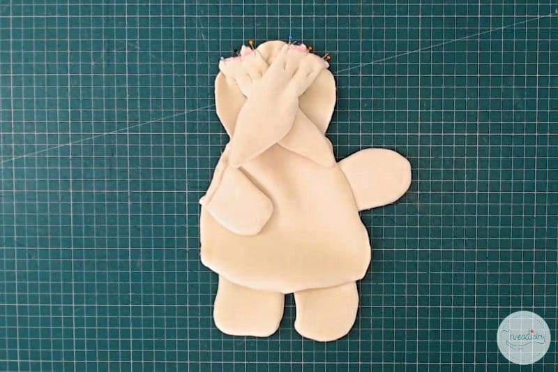 Adorable bunny plushie sewing tutorial with free templates for DIY craft projects.