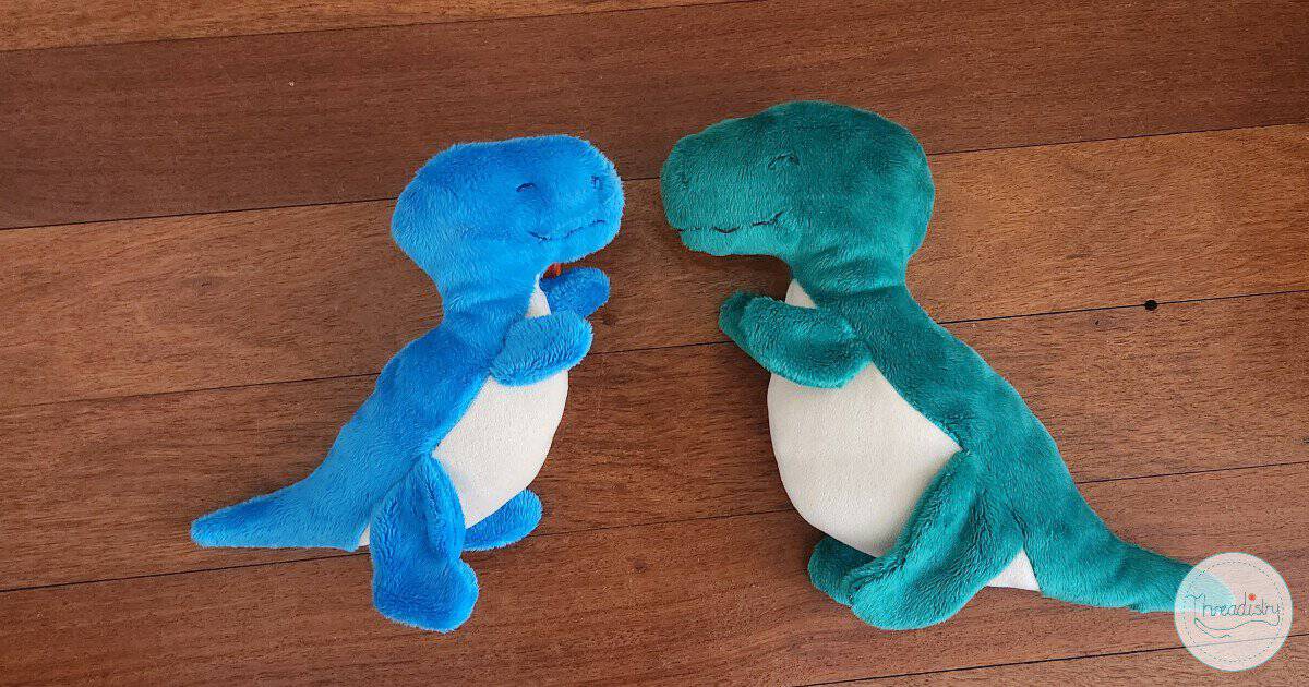 Dinosaur plush toys for children, soft and colorful, perfect for play and cuddling.